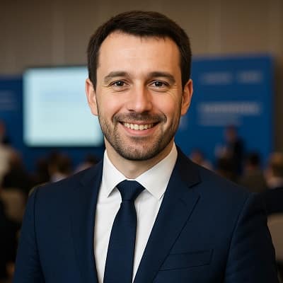 Привіт! Я Гуров Роман